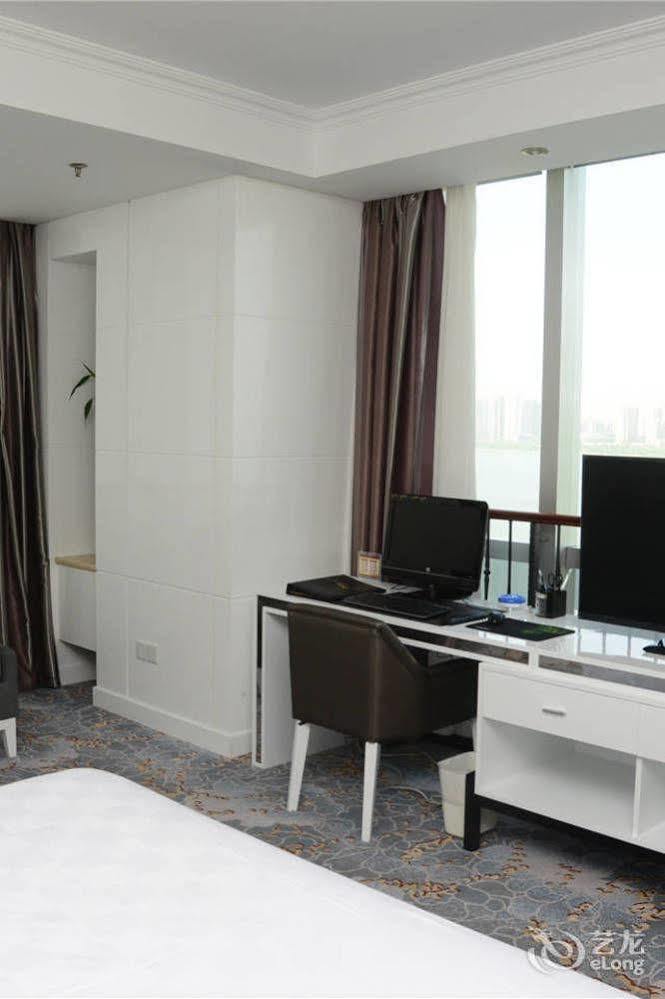 Linyi  Yijing Holiday Hotel Yimeng Road المظهر الخارجي الصورة